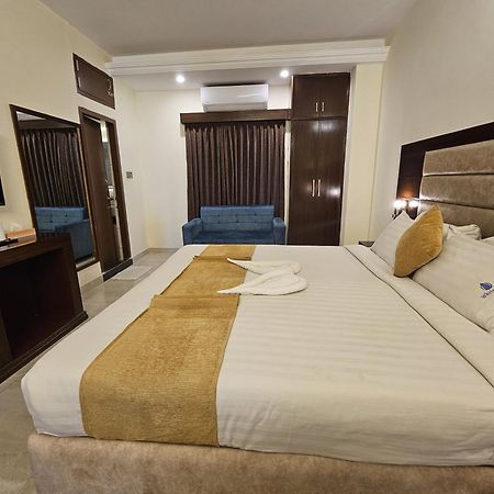 White Park Hotel & Suites チッタゴン エクステリア 写真